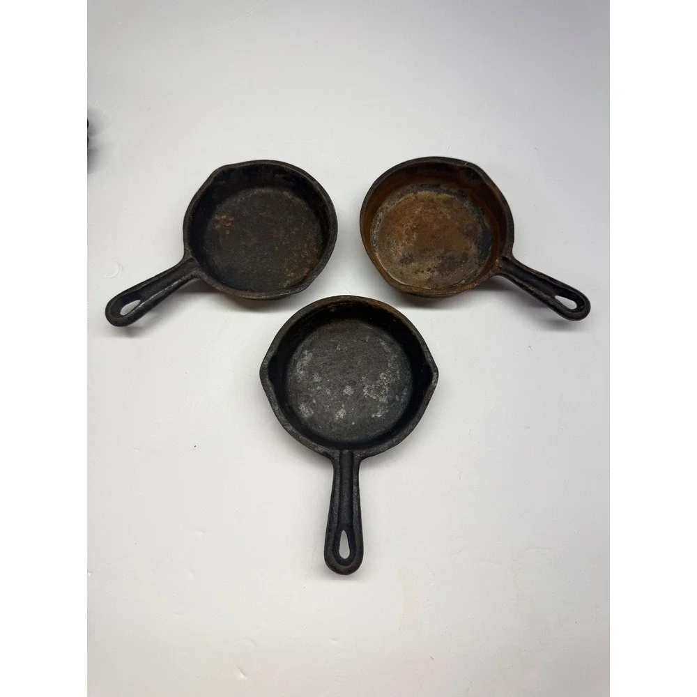 Vintage Miniature Cast Iron Skillet Set of 3 Small Toy Frying Pans Rustic Decor